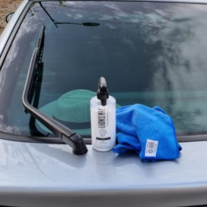 Lee más sobre el artículo Cómo limpiar el coche por fuera sin agua