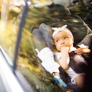Consejos para viajar en coche con un recién nacido